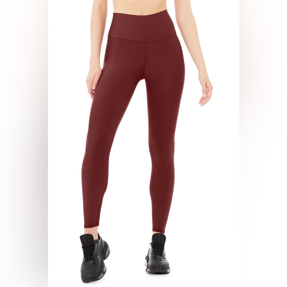 ALO Yoga 7/8 High-Waist Airlift Legging‎ in Cranberry Red, Size Small